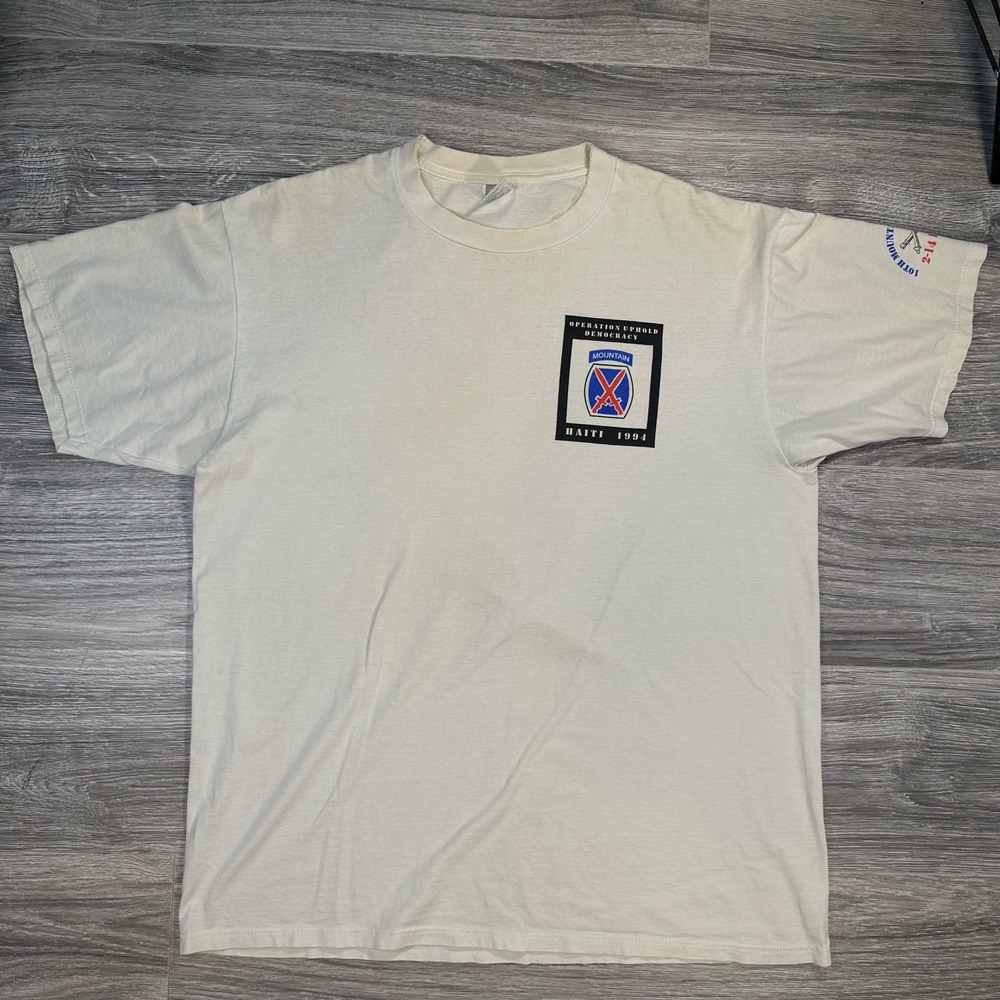 Haití 1994 Operation Uphold Democracy Vintage White Men's Tee